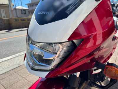 Honda CB400 Super Boldor 2018