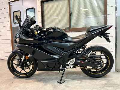 Yamaha YZF-R25 2021
