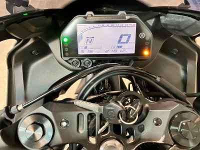 Yamaha YZF-R25 2021