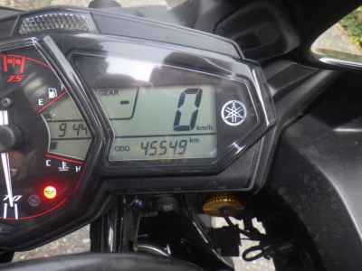 Yamaha YZF-R25 2015