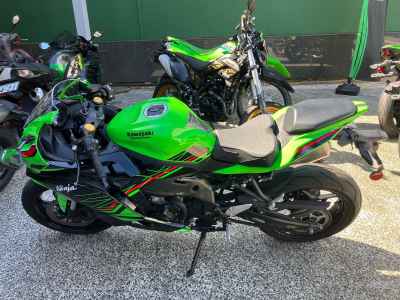 Kawasaki Ninja ZX-4RR 2023