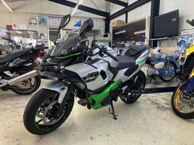 Kawasaki Ninja 7 Hybrid 2025