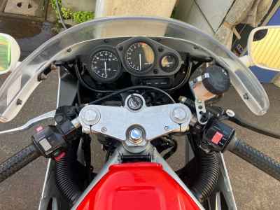 Yamaha FZR250R