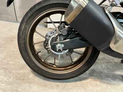 Honda CB250R