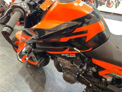 KTM 890 Duke 2024