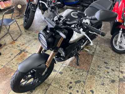 Honda CB250R 2019