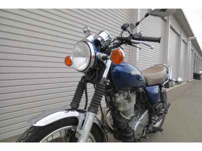 Yamaha SR400 2021