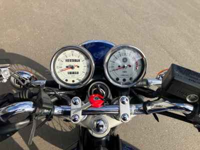 Yamaha SR400 2021