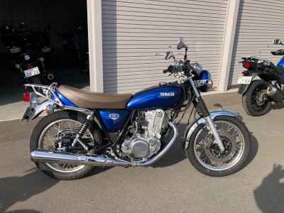 Yamaha SR400 2021