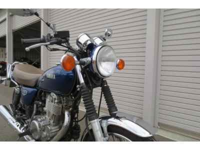 Yamaha SR400 2021