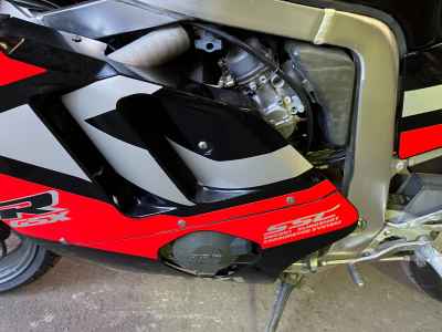 Suzuki GSX-R400