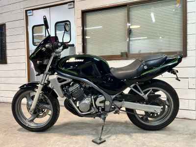 Kawasaki Balius ZR250