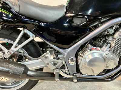 Kawasaki Balius ZR250
