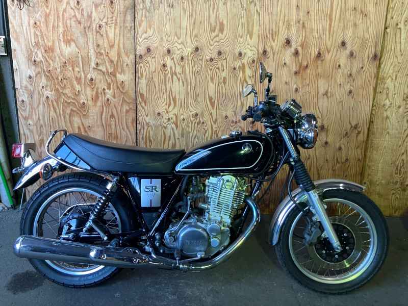 Yamaha SR400 2020
