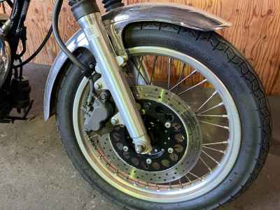 Yamaha SR400 2020