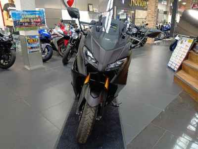 Yamaha TMAX 560 Tech MAX 2025