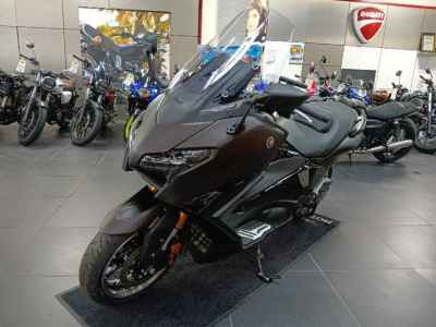 Yamaha TMAX 560 Tech MAX 2025