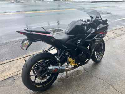 Yamaha YZF-R25 2015