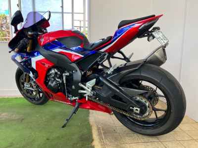 Honda CBR1000RR-R FB SP 2021