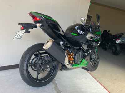 Kawasaki Ninja 400 2025