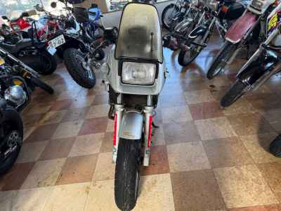 Suzuki GSX250S Katana