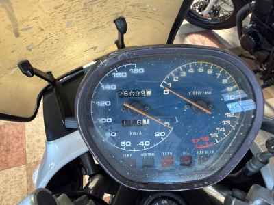 Suzuki GSX250S Katana
