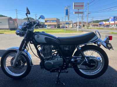 Yamaha SR400 2021