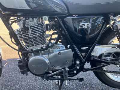 Yamaha SR400 2021