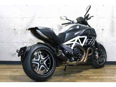 Ducati Diavel 2012
