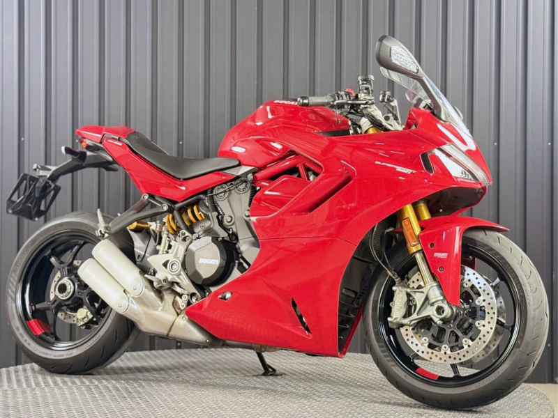 Ducati Supersport 950 S 2023