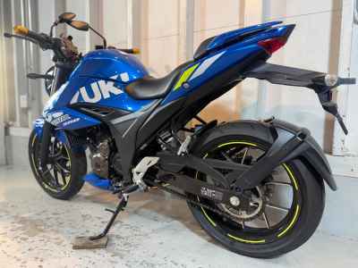 Suzuki Gixxer 250SF
