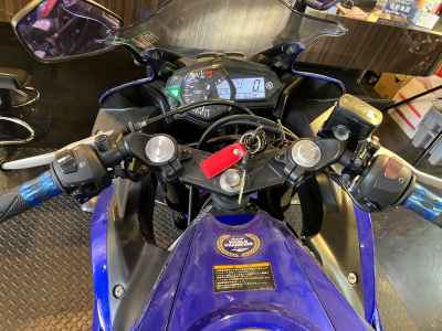 Yamaha YZF-R25 2016