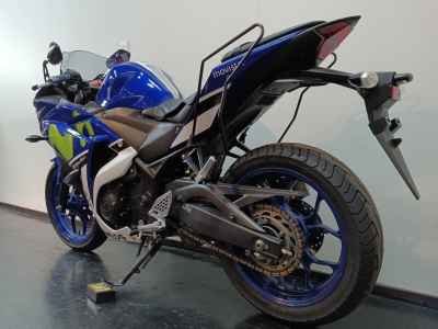 Yamaha YZF-R25 2016
