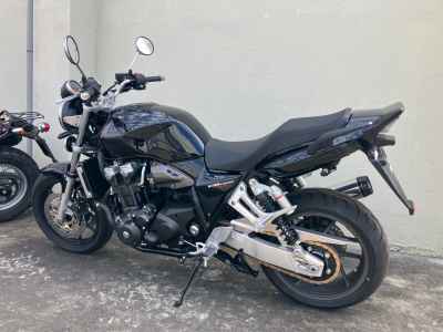 Honda CB1300SF 2025