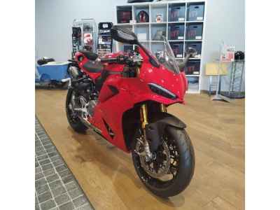 Ducati Panigale V2S 2026
