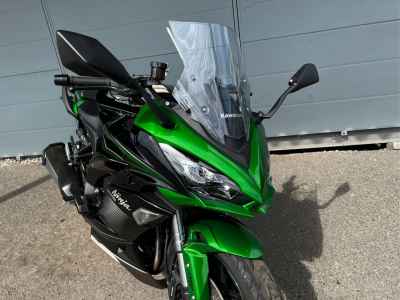 Kawasaki Ninja 1000SX 2023