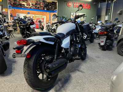 Kawasaki Eliminator 400 2023