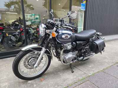 Kawasaki W800 2023