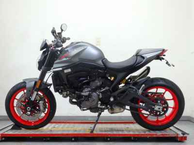 Ducati Monster 937+ 2021