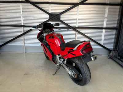 Suzuki GSX-R750