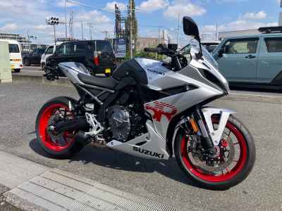 Suzuki GSX-8R 2024