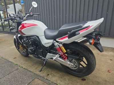 Honda CB400SF 2018