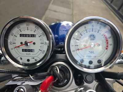 Yamaha SR400 2021