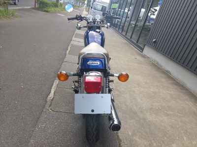 Yamaha SR400 2021