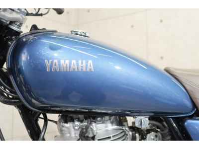 Yamaha SR400 2019