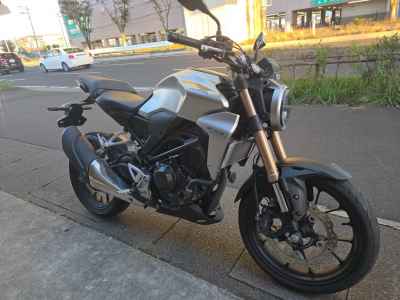 Honda CB250R 2019