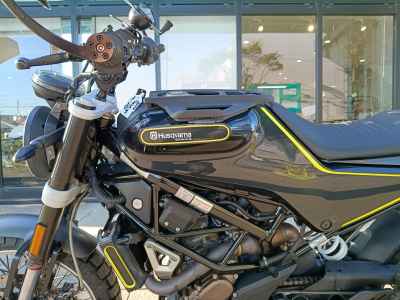 Husqvarna Svartpilen 401 2018