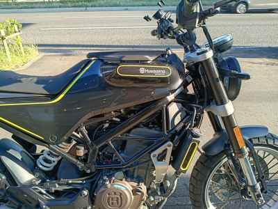 Husqvarna Svartpilen 401 2018