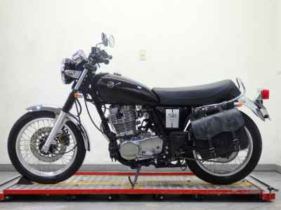 Yamaha SR400 2019
