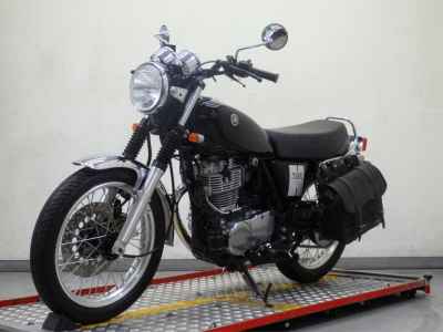 Yamaha SR400 2019